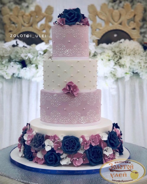 Свадебный торт