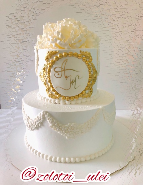 Свадебный торт "Классический"