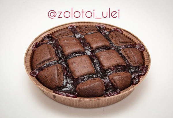 Вишневый пирог